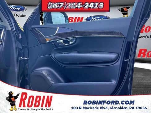 Used 2016 Volvo XC90 T6 Momentum w/ Momentum Plus Package AWD/4WD image 27