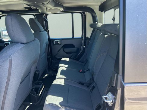 New 2026 Jeep Gladiator Sport image 12