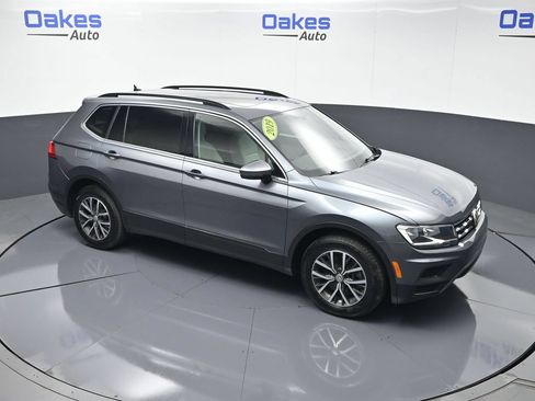 Used 2019 Volkswagen Tiguan SE w/ Panoramic Sunroof Package AWD/4WD image 50