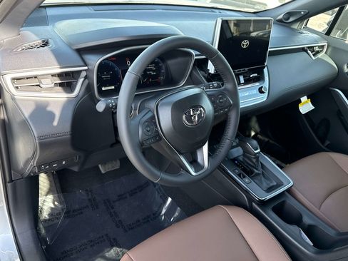 New 2026 Toyota Corolla Cross XLE w/ Convenience Package image 7