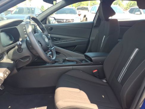 Certified 2025 Hyundai Elantra Sport FWD image 21