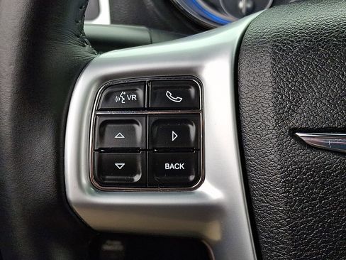 Used 2013 Chrysler 300 w/ Driver Convenience Group RWD image 23