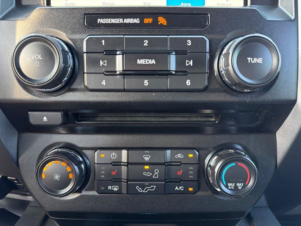 Used 2018 Ford F150 XLT w/ Equipment Group 302A Luxury AWD/4WD image 39