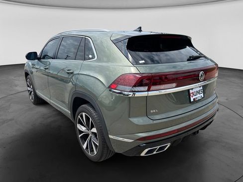 Used 2026 Volkswagen Atlas Cross Sport SEL Premium R-Line AWD/4WD image 8