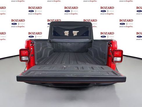 Used 2024 Jeep Gladiator Sport AWD/4WD image 30