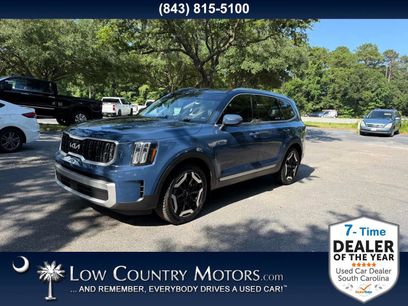 Used 2023 Kia Telluride EX w/ EX Captain's Chair Package