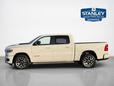 Used 2025 RAM 1500 Laramie w/ Sport Appearance Package AWD/4WD image 4