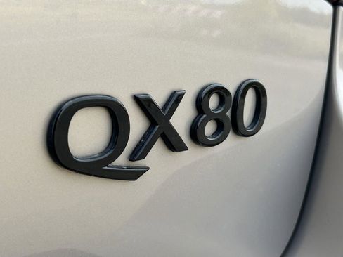 Used 2022 INFINITI QX80 Sensory w/ Cargo Package image 23