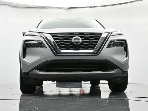 Used 2022 Nissan Rogue SV w/ SV Premium Package image 38