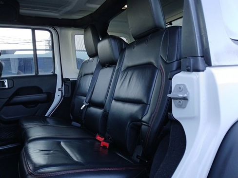 Used 2018 Jeep Wrangler Unlimited Rubicon w/ LED Lighting Group image 12