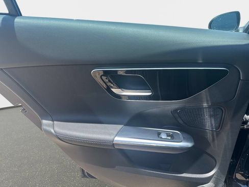 Used 2025 Mercedes-Benz C 300 Sedan image 12