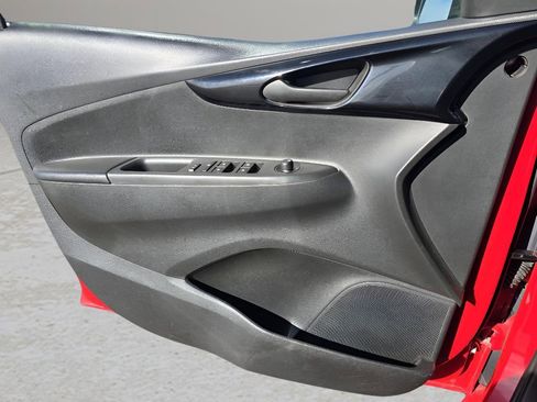 Used 2021 Chevrolet Spark LT image 17