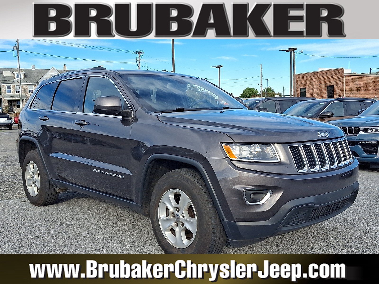 Used 2015 Jeep Grand Cherokee Laredo w/ Quick Order Package 23E AWD/4WD image 1