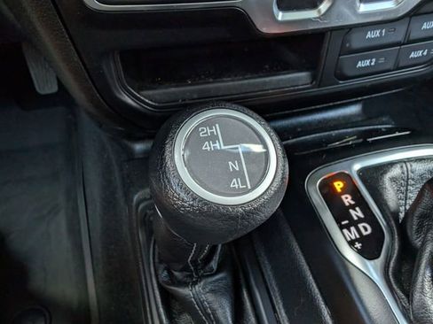 Used 2024 Jeep Wrangler Sport AWD/4WD image 20