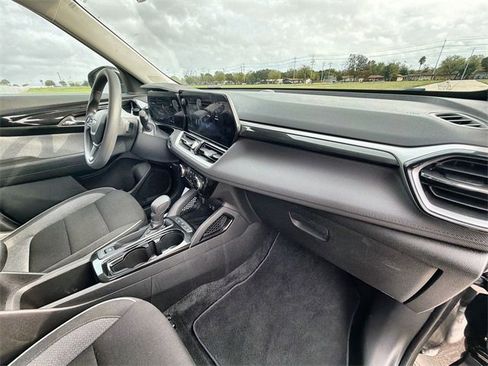 Certified 2025 Chevrolet TrailBlazer LT image 27
