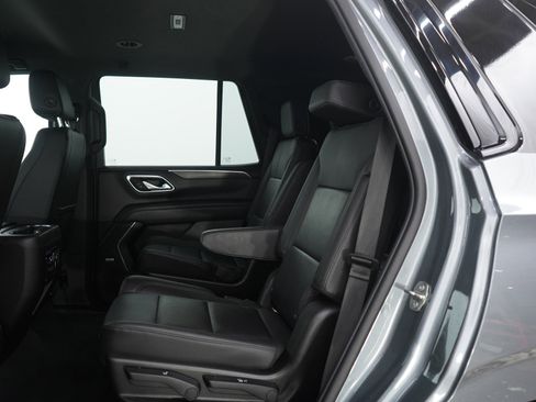 Used 2021 Chevrolet Tahoe Z71 w/ Luxury Package image 19