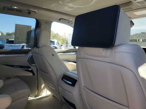 Certified 2025 Cadillac Escalade Sport Platinum w/ LPO, Floor Liner Package image 26