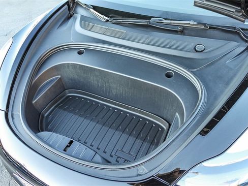 Used 2023 Tesla Model 3 Performance image 33