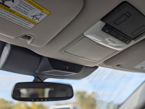 Used 2022 Nissan Pathfinder SL w/ Lighting Package (N92) image 33