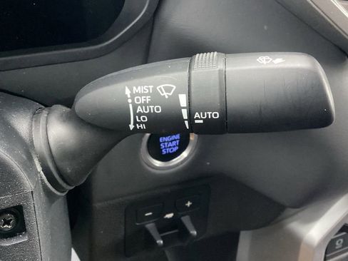 Used 2023 Toyota Tundra Platinum AWD/4WD image 32