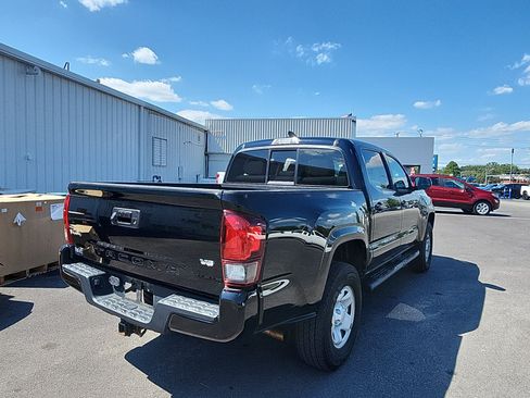 Used 2021 Toyota Tacoma SR AWD/4WD image 5