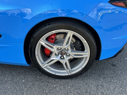 Used 2024 Chevrolet Corvette Stingray Premium Conv w/ Z51 Performance Package image 25