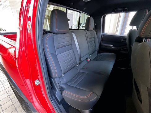 Used 2026 Nissan Frontier PRO-4X AWD/4WD image 15