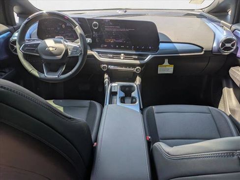 New 2024 Chevrolet Equinox EV LT w/ Active Safety Package 3 AWD/4WD image 17
