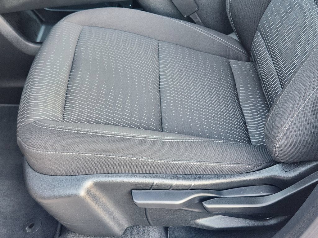 Certified 2026 Chevrolet Equinox LT FWD image 24