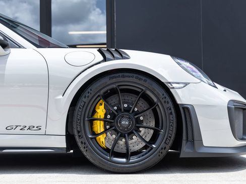 Certified 2019 Porsche 911 GT2 RS RWD image 25