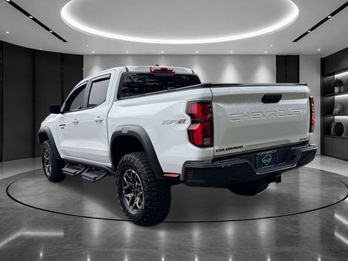 Certified 2024 Chevrolet Colorado ZR2 w/ ZR2 Convenience Package III AWD/4WD image 4