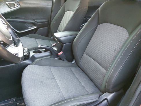 Certified 2022 Kia Soul GT-Line image 14