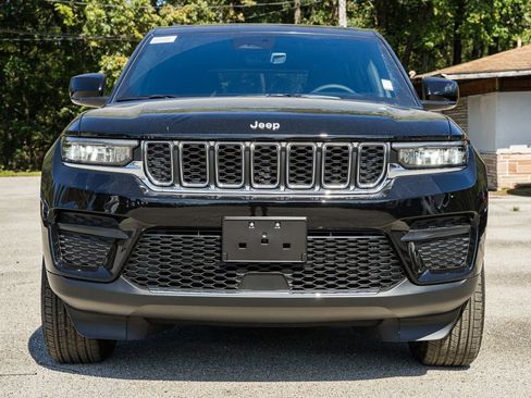 New 2025 Jeep Grand Cherokee Laredo X w/ Luxury Tech Group I image 2