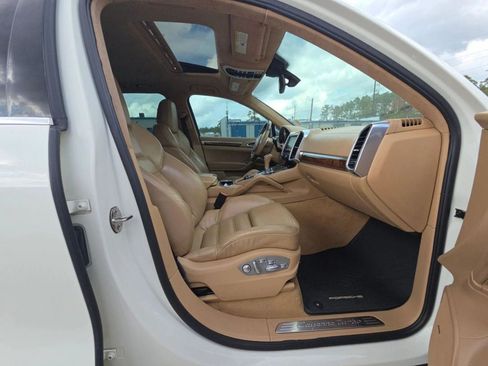 Used 2011 Porsche Cayenne Turbo AWD/4WD image 20