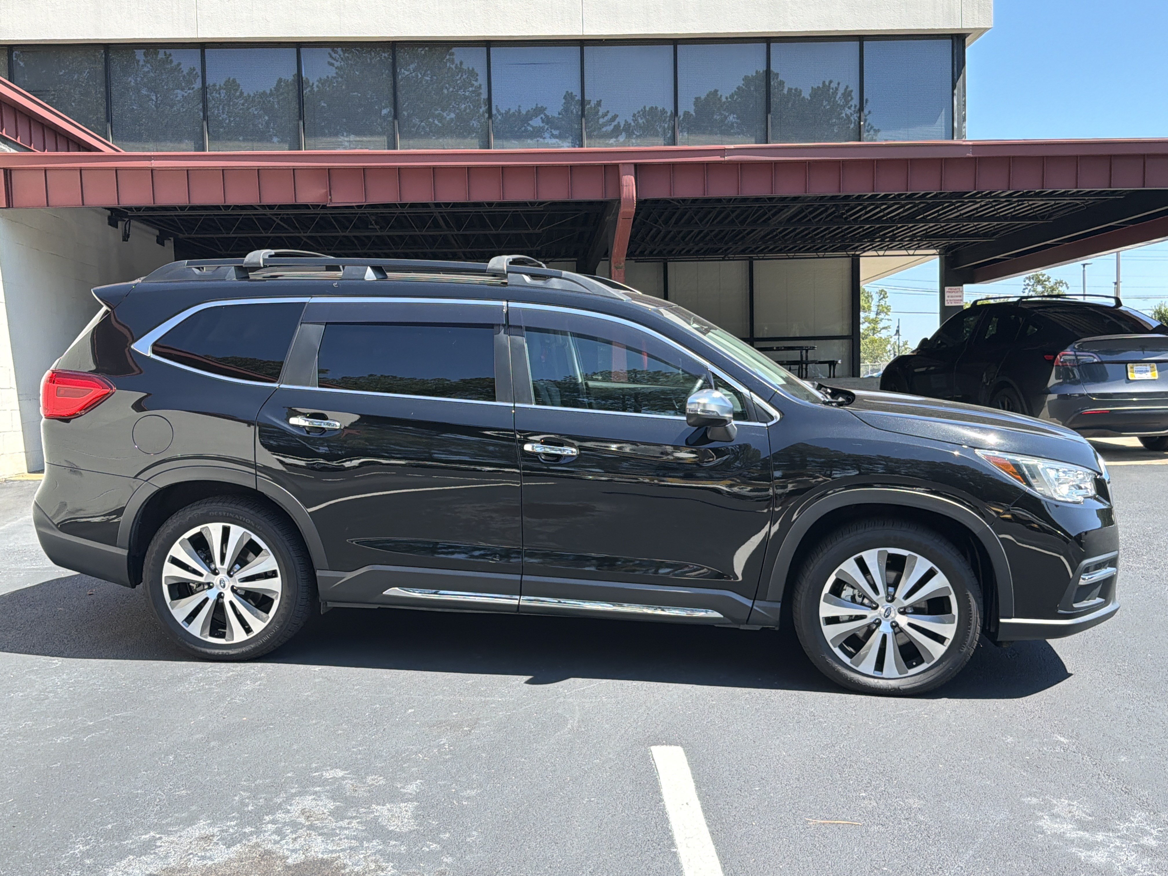Used 2022 Subaru Ascent Touring AWD/4WD image 8