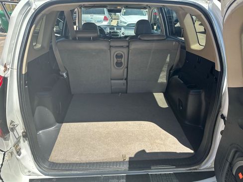 Used 2006 Toyota RAV4 Limited AWD/4WD image 14