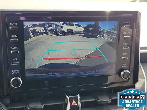 Used 2020 Toyota Corolla LE FWD image 29