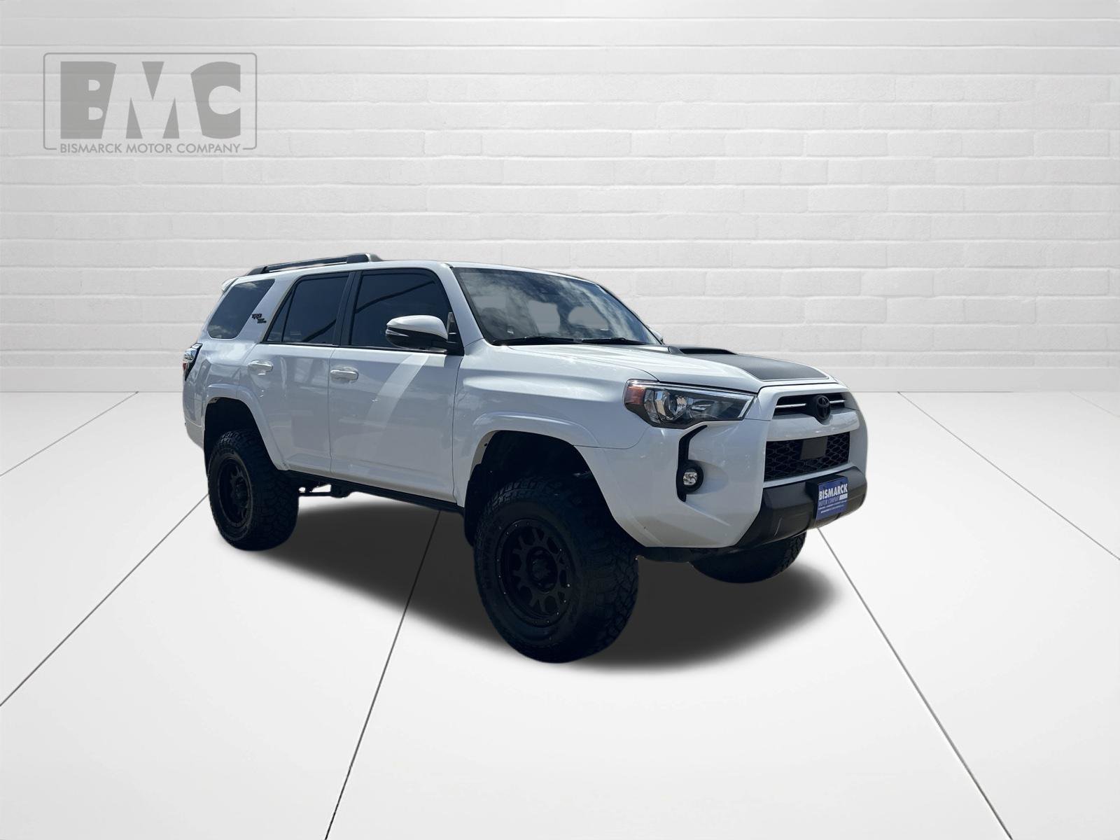 Used 2022 Toyota 4Runner TRD Off-Road Premium AWD/4WD image 2