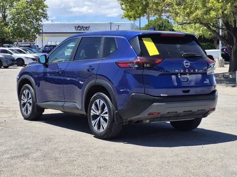 Certified 2023 Nissan Rogue SV FWD image 4