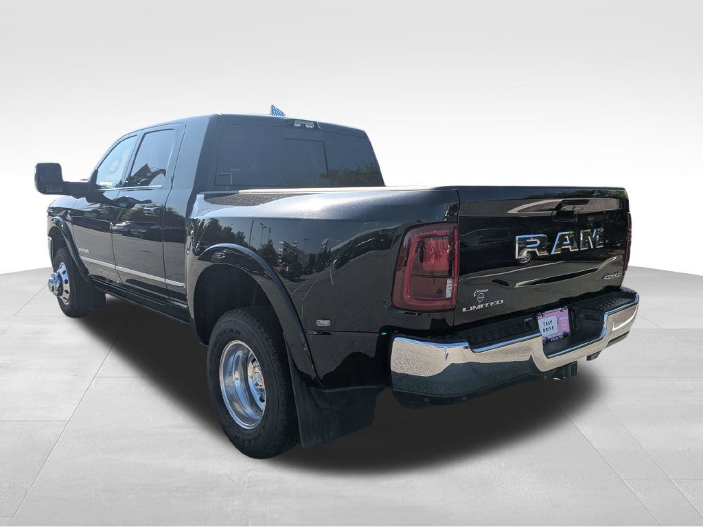 Used 2025 RAM 3500 Limited AWD/4WD image 8