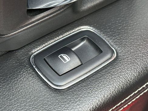 Used 2018 RAM 1500 Rebel w/ Luxury Group image 31