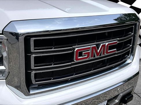 Used 2014 GMC Sierra 1500 SLT w/ SLT Crew Cab Value Package AWD/4WD image 28