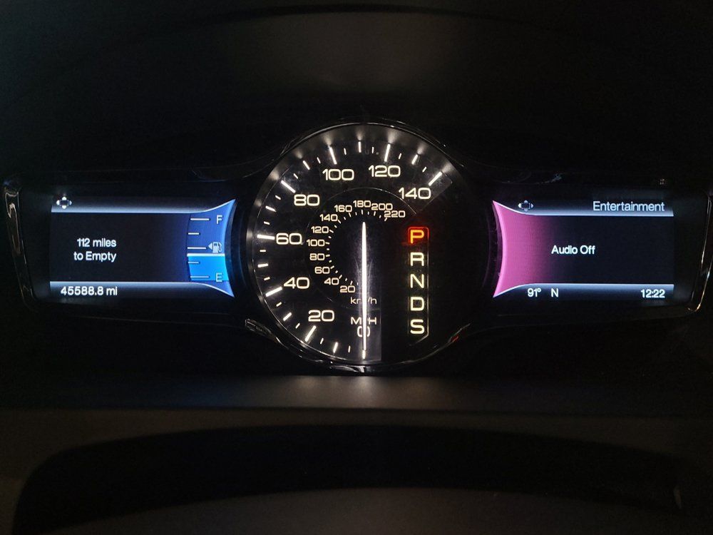 Used 2014 Lincoln MKX FWD w/ Equipment Group 101A image 23