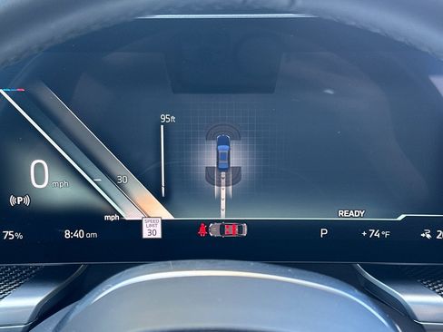 Used 2023 BMW i7 xDrive60 AWD/4WD image 34