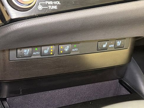 Certified 2023 Lexus ES 250 w/ Premium Package image 28