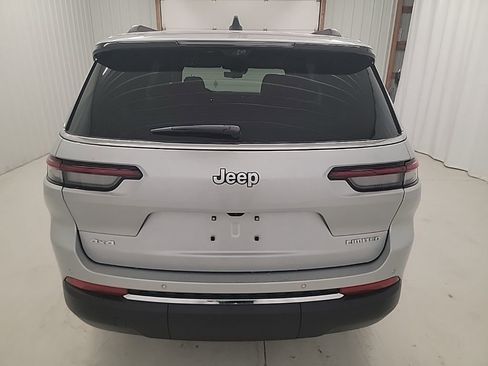 New 2025 Jeep Grand Cherokee L Limited w/ Luxury Tech Group II AWD/4WD image 4