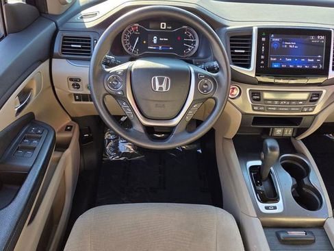 Used 2016 Honda Pilot EX image 11