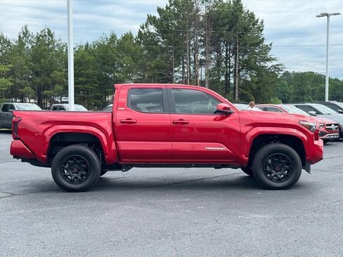 Used 2025 Toyota Tacoma SR5 RWD image 2