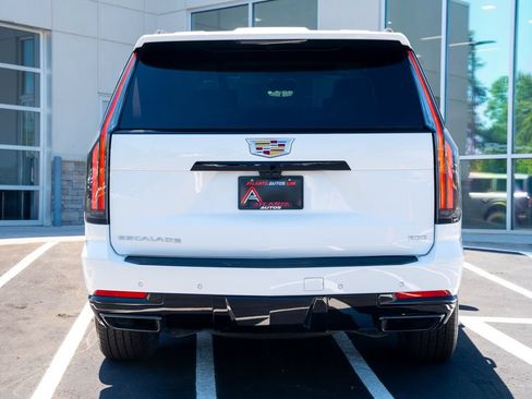 Used 2025 Cadillac Escalade Sport Platinum AWD/4WD image 17