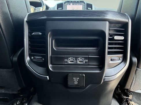 Used 2023 RAM 1500 Laramie AWD/4WD image 11